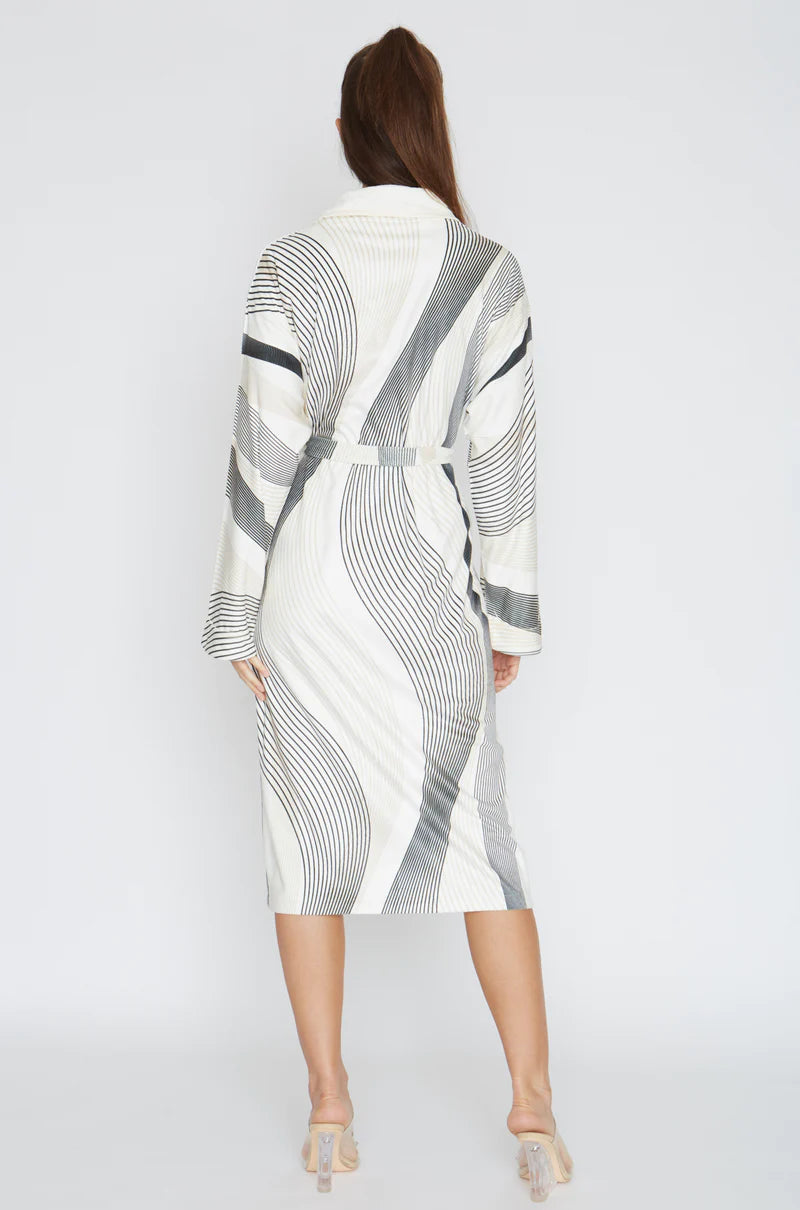 Wrap Up By VP Queen Of Flow Long Robe