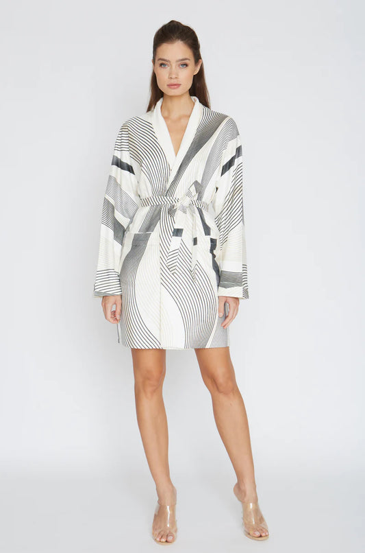 Wrap Up By VP Queen Of Flow Short Robe