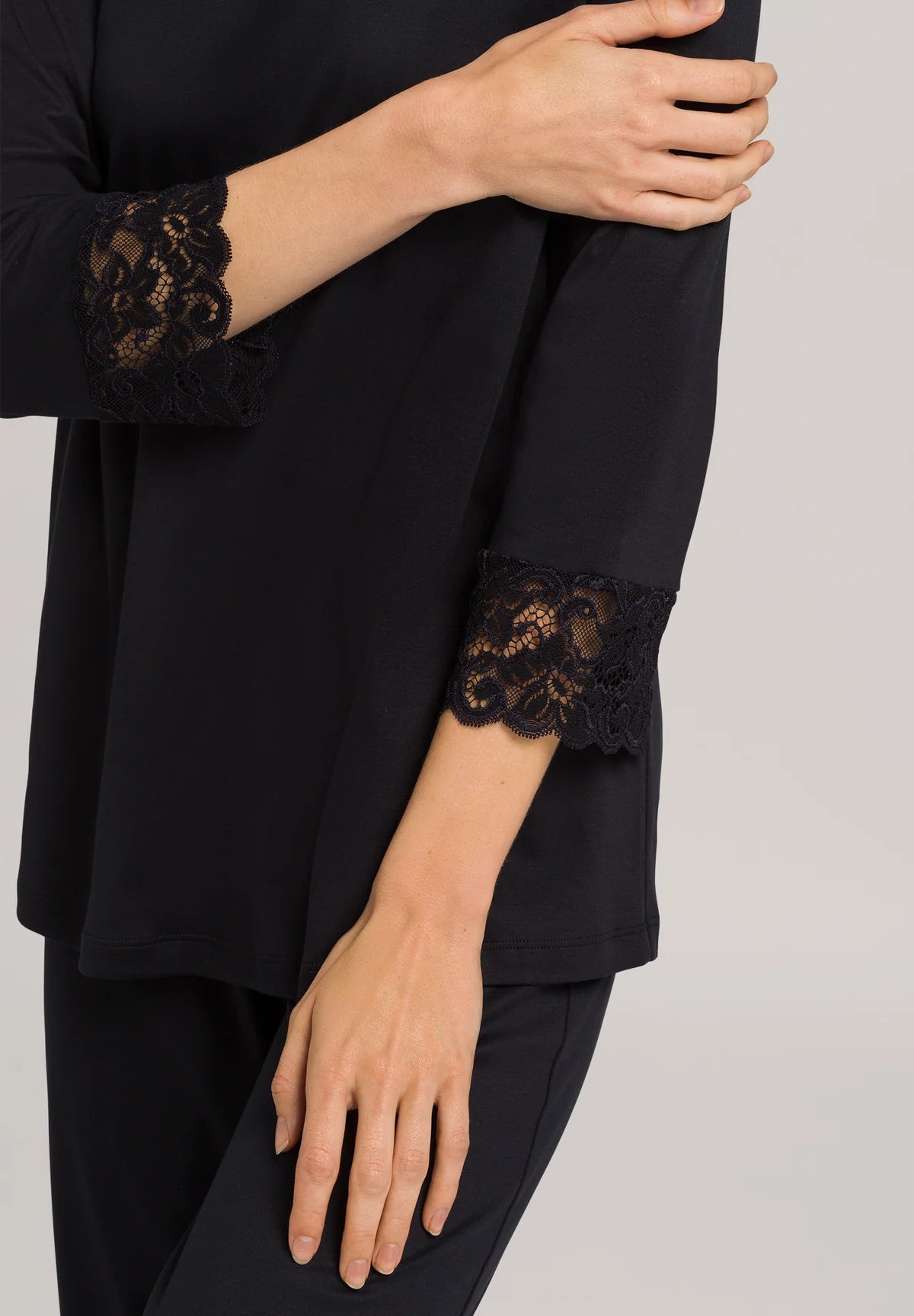 Hanro Moments 3/4 Sleeve Cropped Cotton Pajama Set