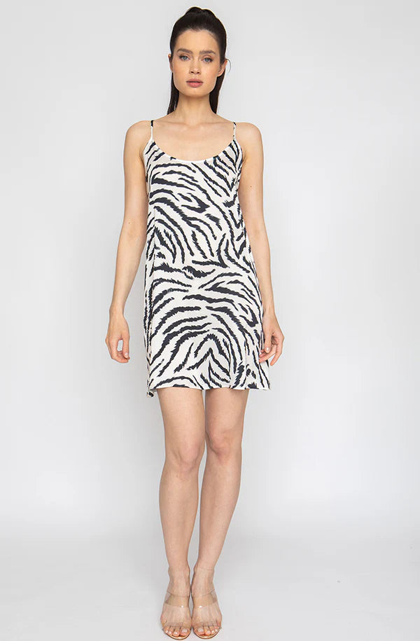 Wrap Up By VP Madagascar Short Chemise