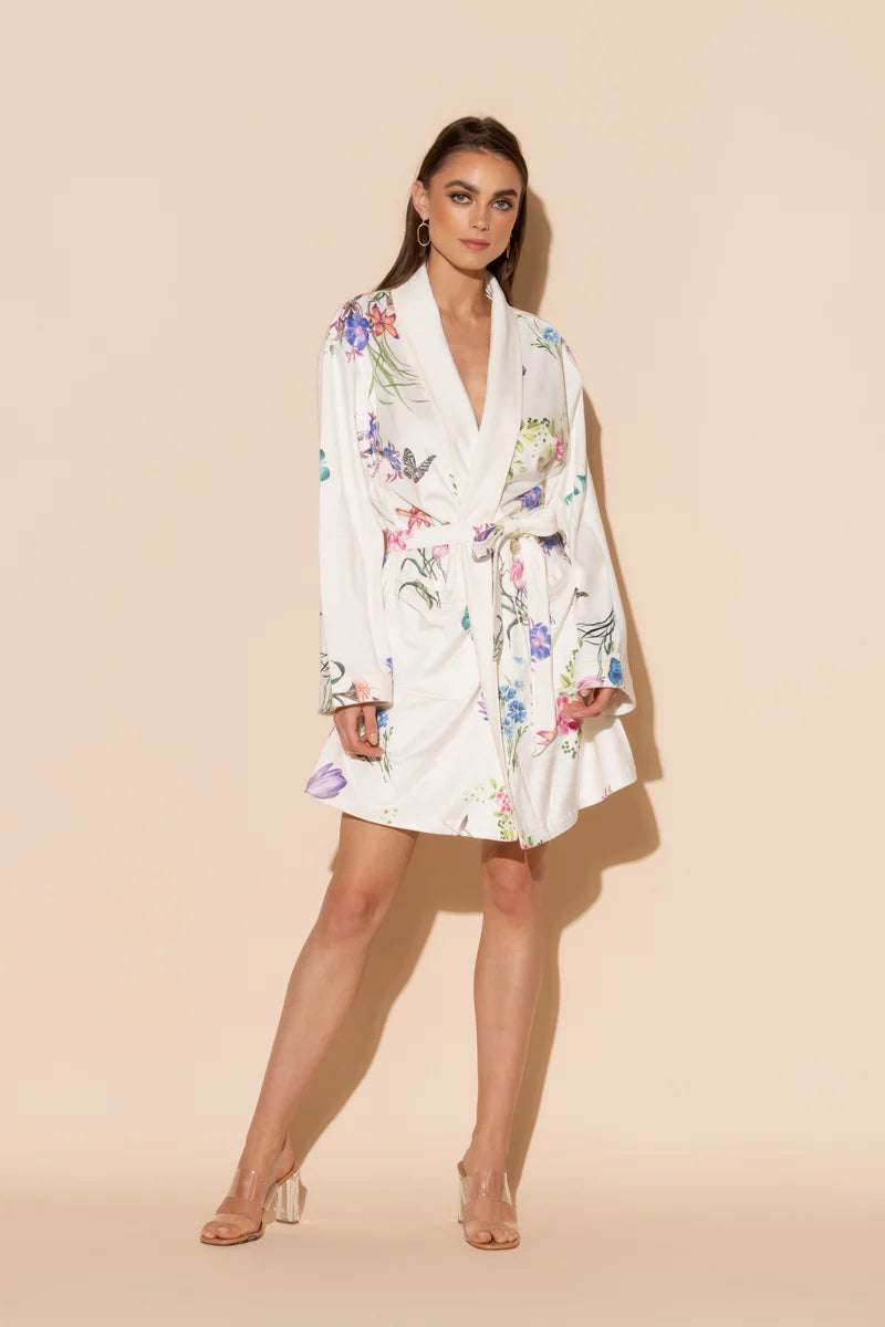 Wrap Up By VP Wonderland Short Robe – The Fitting Room